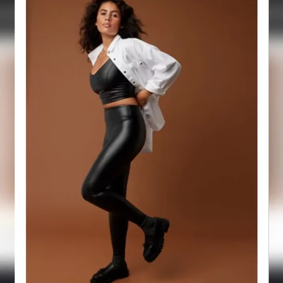 Aerie OFFLINE Black Real Luxe Faux Leather Leggings Size XS - Picture 2 of 9